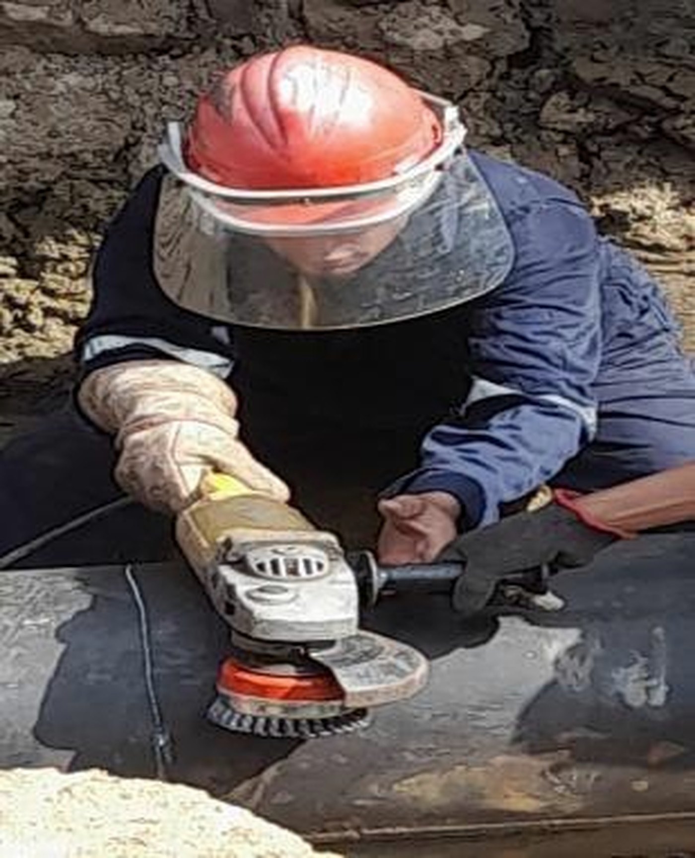 Servicio de reparación en el poliducto de 16" San Joaquín – José mediante instalación de camisas de acero de refuerzo y aplicación de revestimiento — registro fotográfico 3