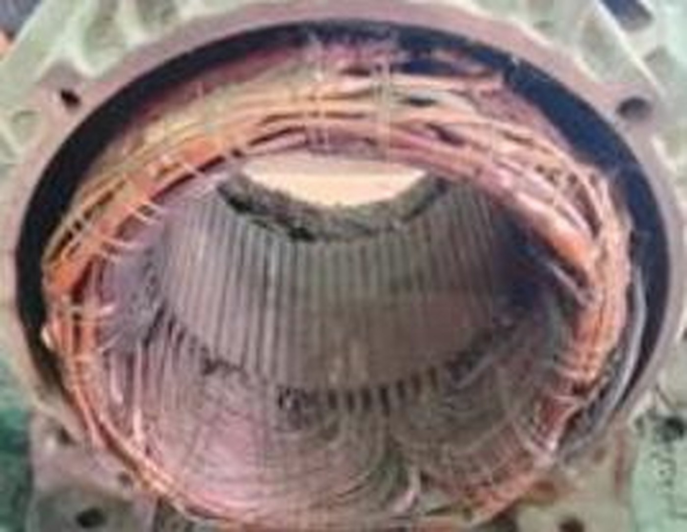 Mantenimiento y reparación de motores eléctricos de los enfriadores del Tren B de la Planta de Extracción San Joaquín — registro fotográfico 1