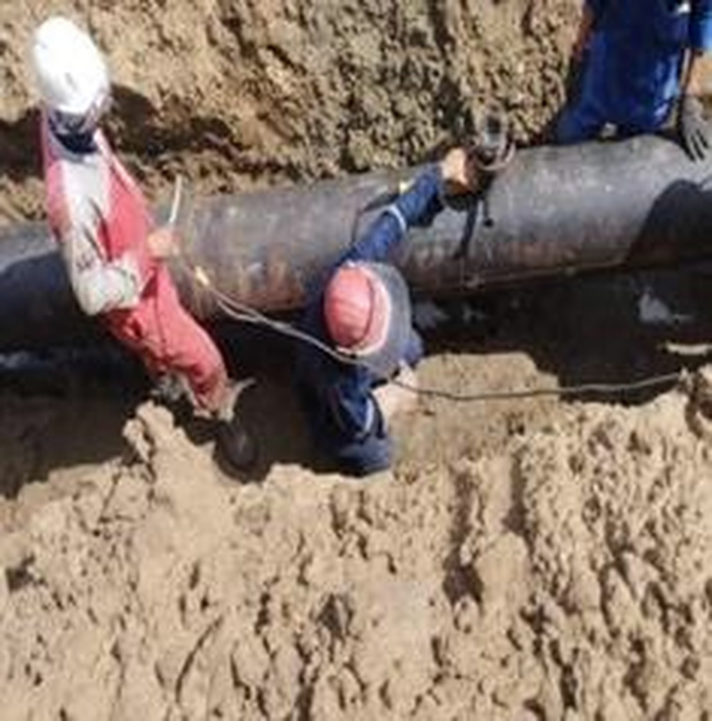 Corrección de fugas en el poliducto de LGN de 16" San Joaquín – José, progresiva 7+800, sector Anaco — registro fotográfico 3